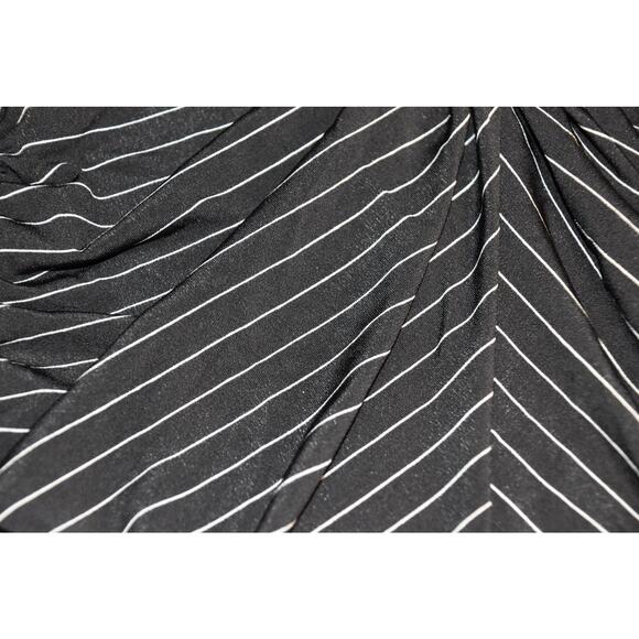 White House Black Market, Small, NWT, V-Neck, Black, Cap Sleeve - Picture 6 of 6